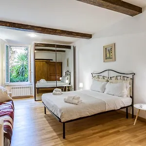 Deluxe - Campo Dei Fiori Appartement