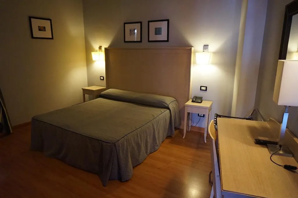 Hotel Taormina Rome